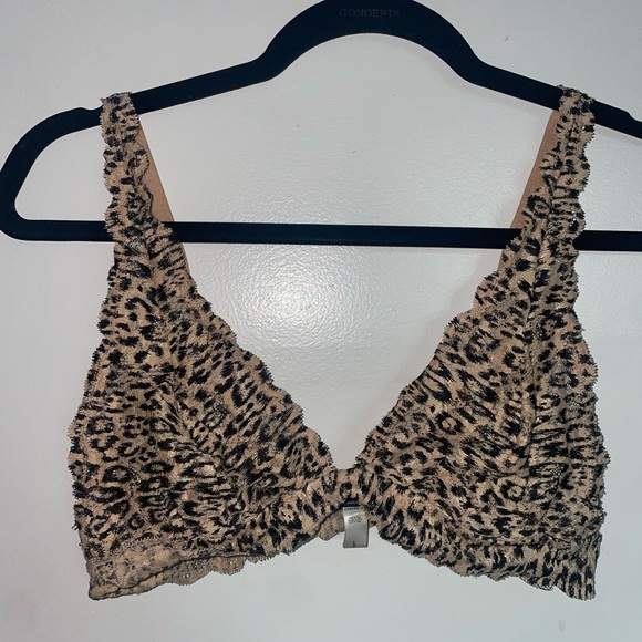 Cosabella Never Say Never Printed Triangle Bralette ๐ - Picture 3 of 4
